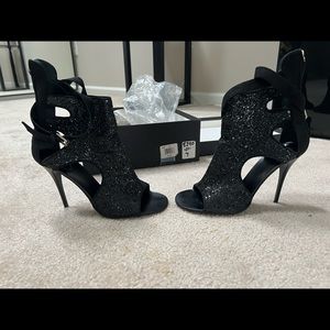 Womens Giuseppe Zonoti shoes in size 37